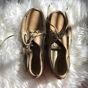 Women sperry boat shoes